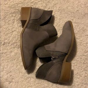 Suede American Eagle Boots
